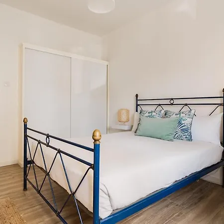 Caique - De Charme Com 3 Quartos No Centro Historico De